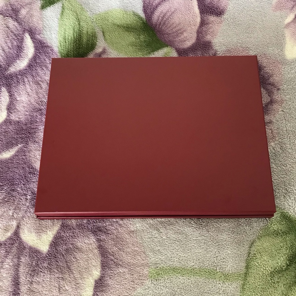 Dark Red Gucci Box - Picture 9 of 13